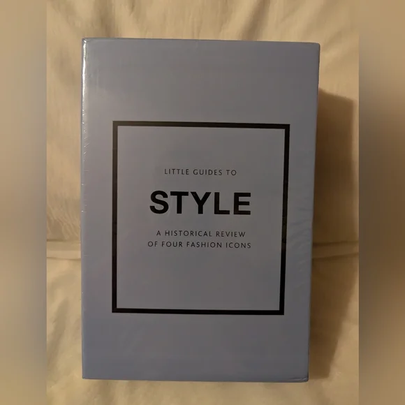 Little Guides to Style III: A Historical Review of Four Fashion Icons - Picture 3 of 5